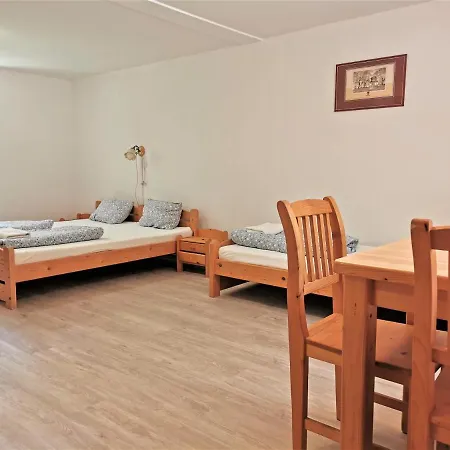 Πανσιόν Liskuv Mlyn 3*