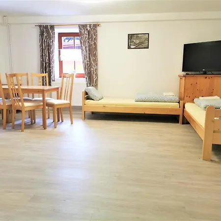 Liskuv Mlyn Πανσιόν Milesov (Pribram)