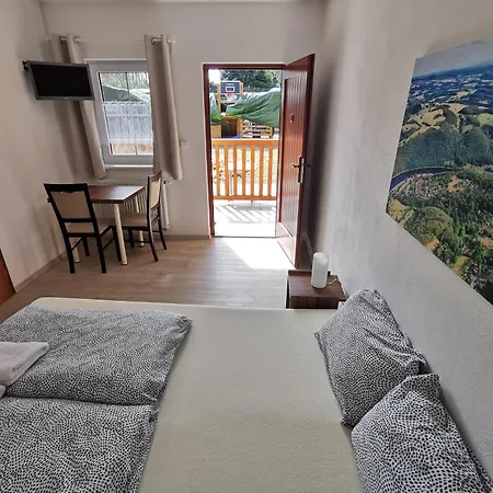 Liskuv Mlyn Πανσιόν Milesov (Pribram)